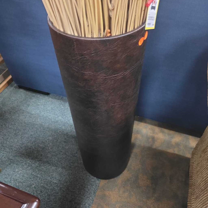 TALL VASE WITH SILKS AT