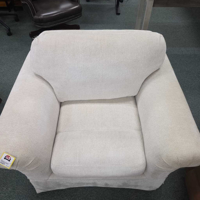 MARGE CARSON ACCENT CHAIR BBM