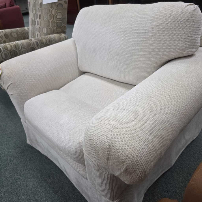 MARGE CARSON ACCENT CHAIR BBM