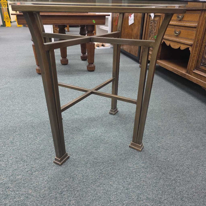 TABLE SK