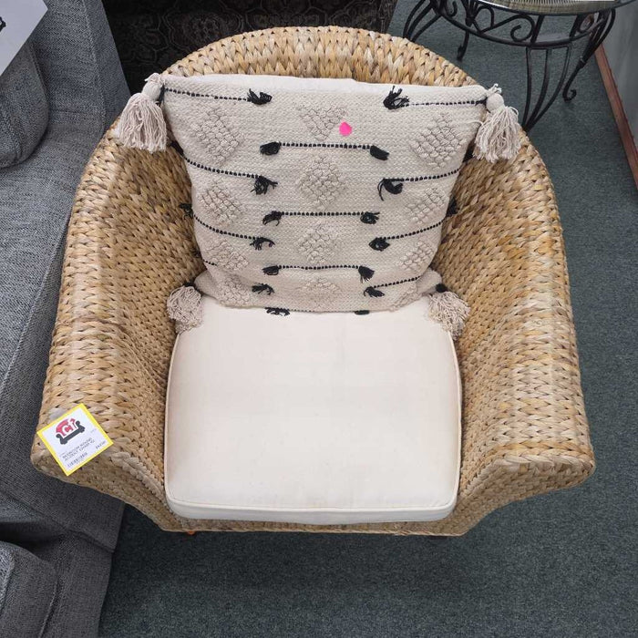 ROUND ACCENT CHAIR KL