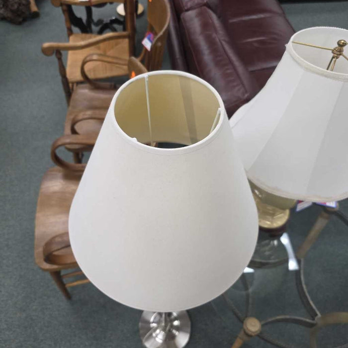 FLOOR LAMP AT