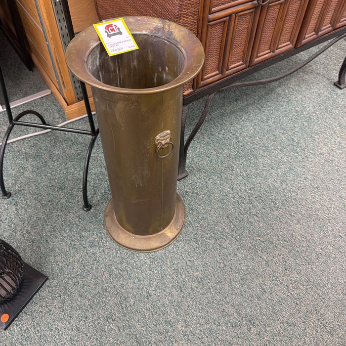 BRASS VASE BT