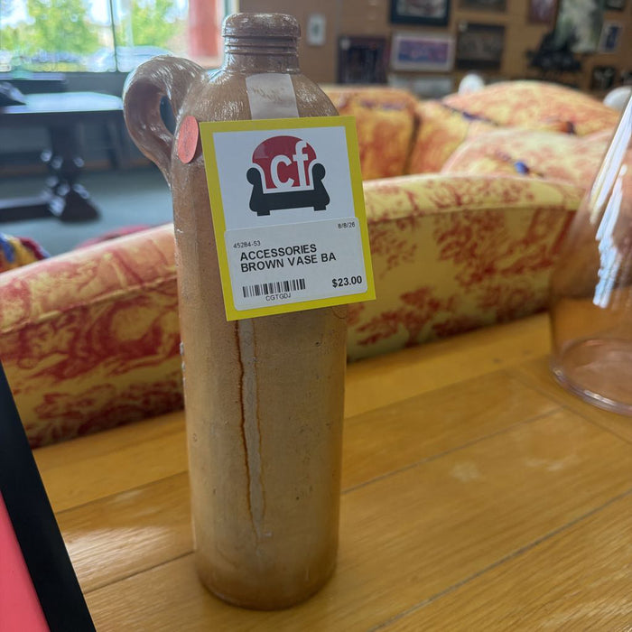 BROWN VASE BA