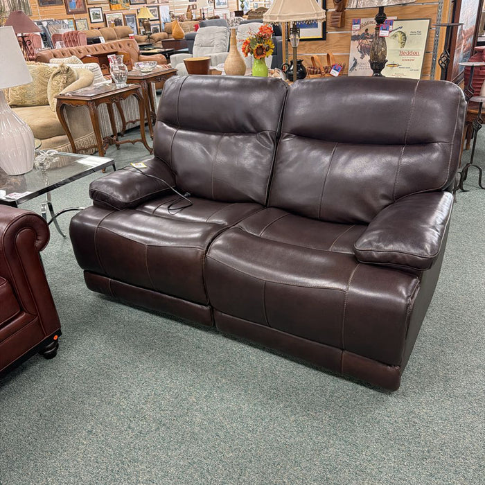 LOVESEAT POWER RECLINER