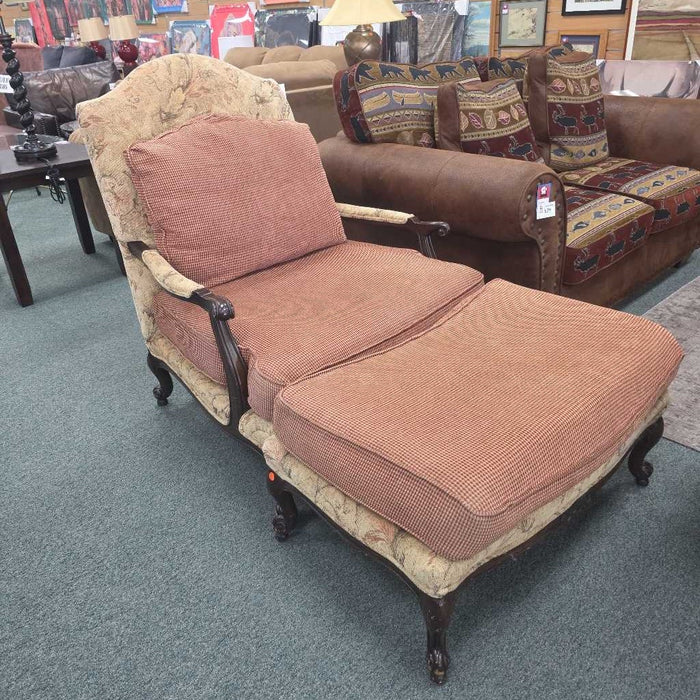 CHAIR WITH OTTOMAN BAH