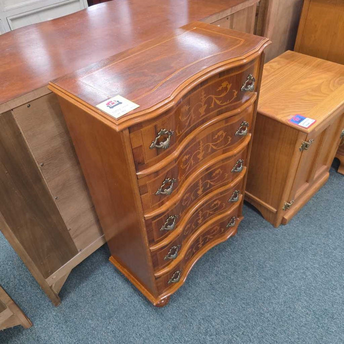 LINGERIE CHEST KL
