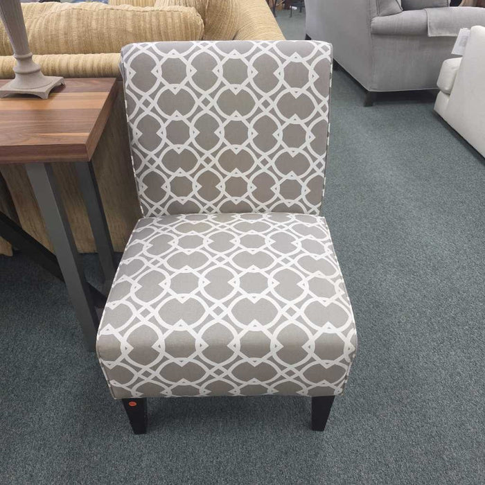 ACCENT CHAIR AT