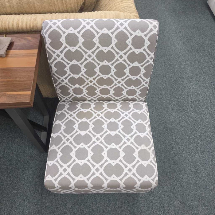 ACCENT CHAIR AT