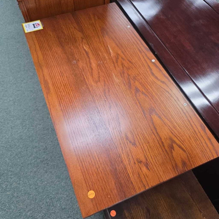 NIGHTSTAND AT