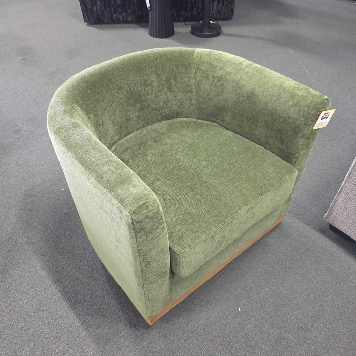 JERSONLOW SWIVEL ACCENT CHAIR