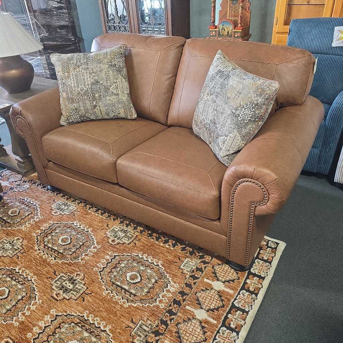 CARIANNA LEATHER LOVESEAT
