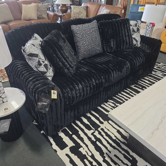 MIDNIGHT-MADNESS SOFA