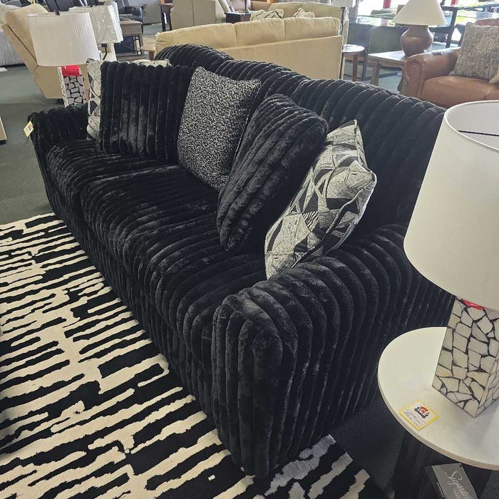 MIDNIGHT-MADNESS SOFA