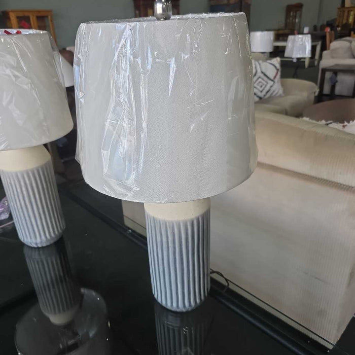 AFENER TABLE LAMP