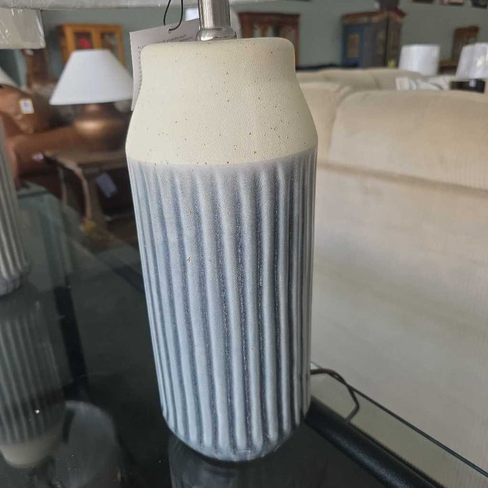 AFENER TABLE LAMP