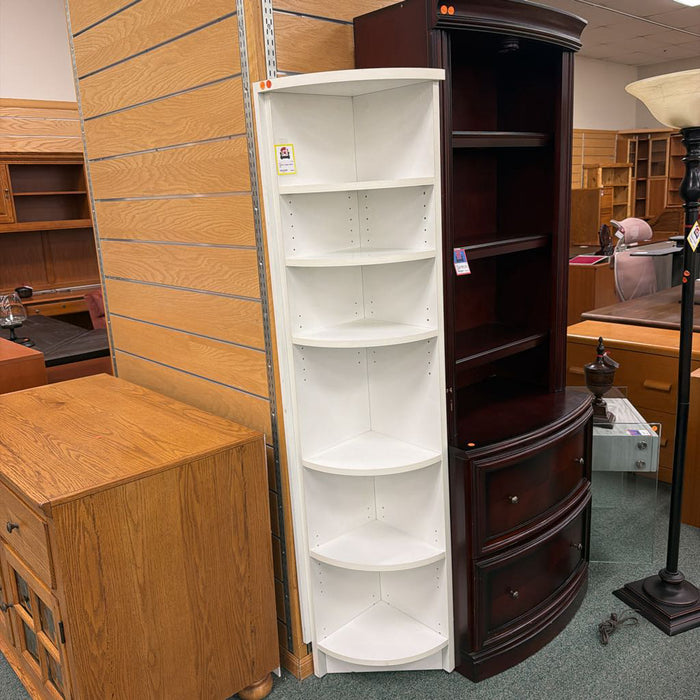CONER SHELF AT