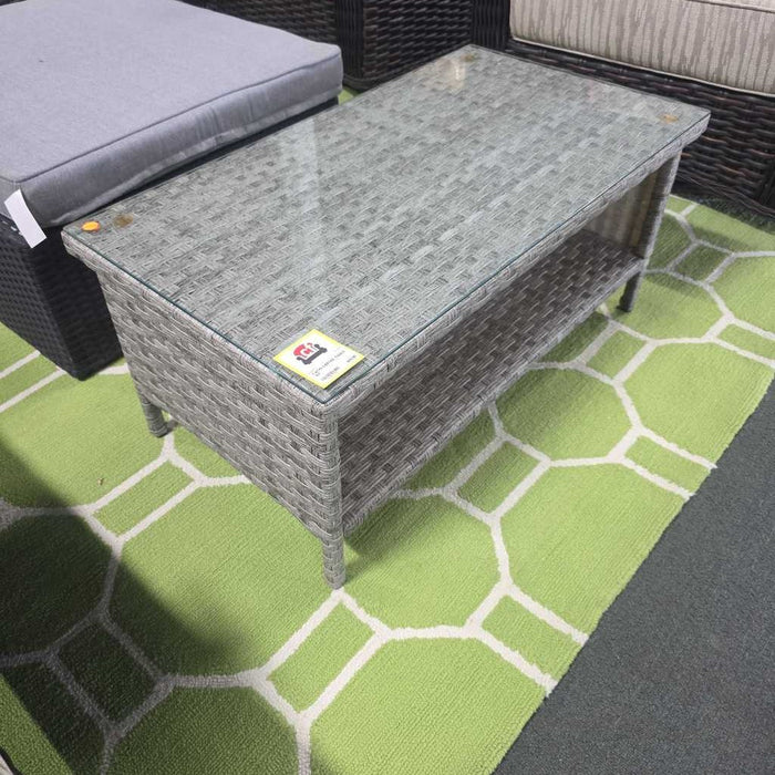 COFFEE TABLE AT