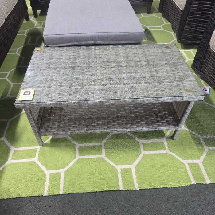 COFFEE TABLE AT