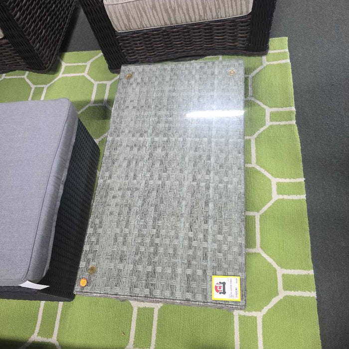 COFFEE TABLE AT