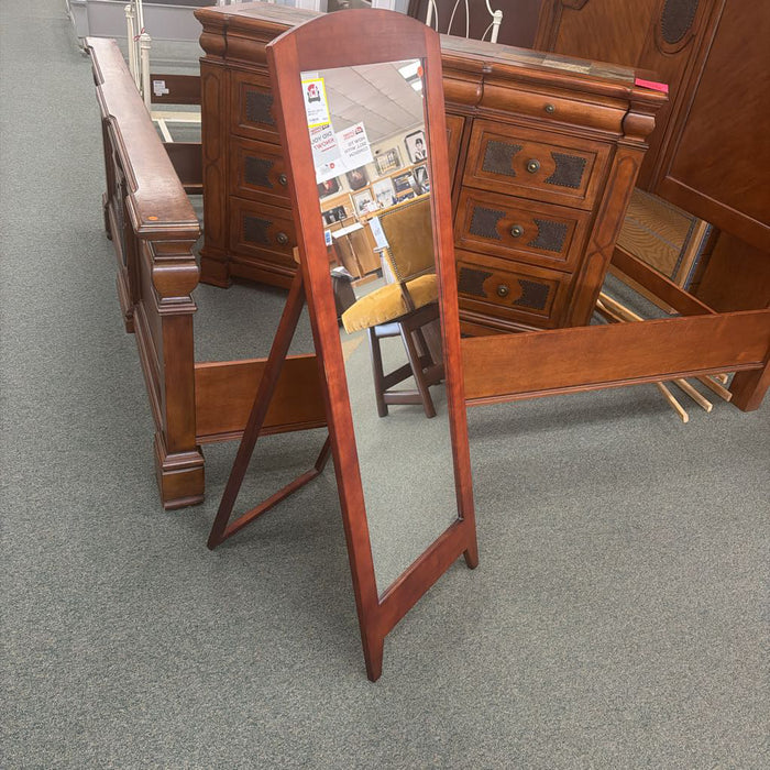 CHEVAL MIRROR AT