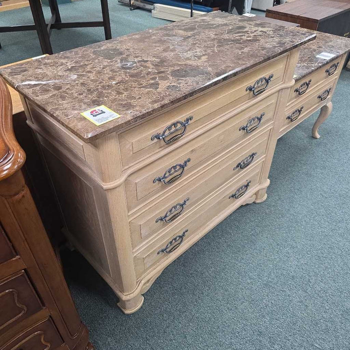 THOMASVILLE CHEST OF DRAWERS BST