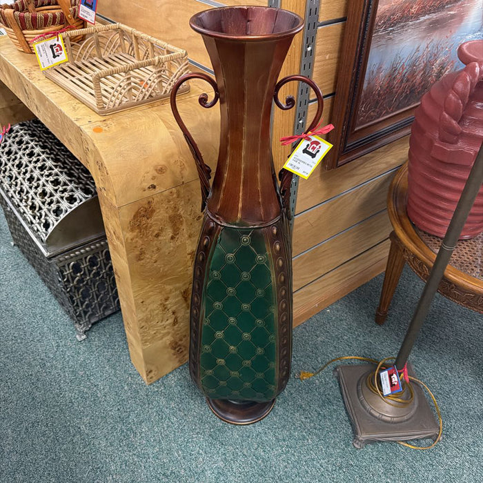 METAL VASE AL