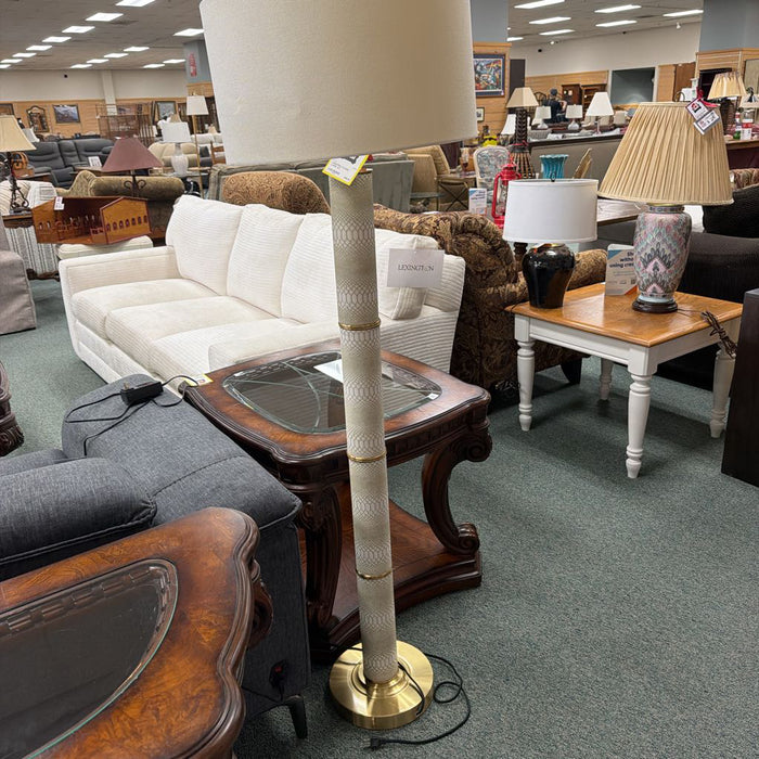 FLOOR LAMP AT