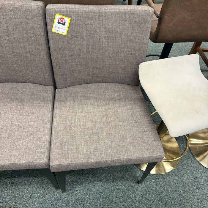 ACCENT CHAIR AT