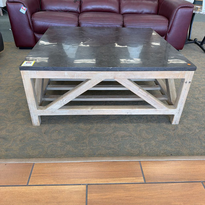 COFFEE TABLE BST