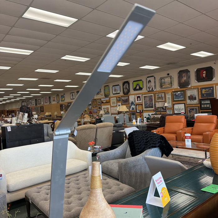 FLOOR LAMP BTK