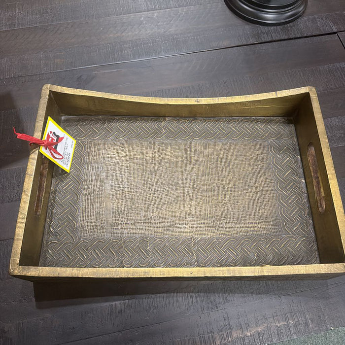 METAL WRAPPED TRAY DECOR