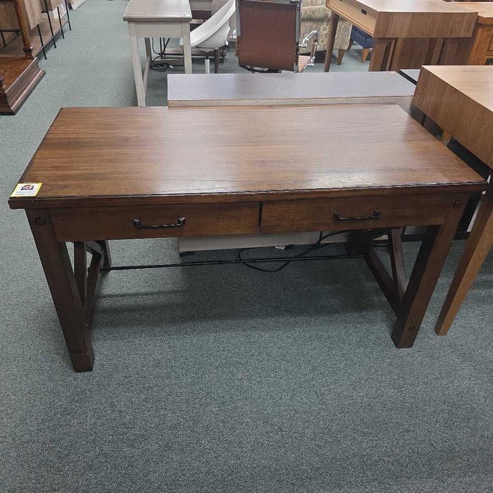 DESK BTK