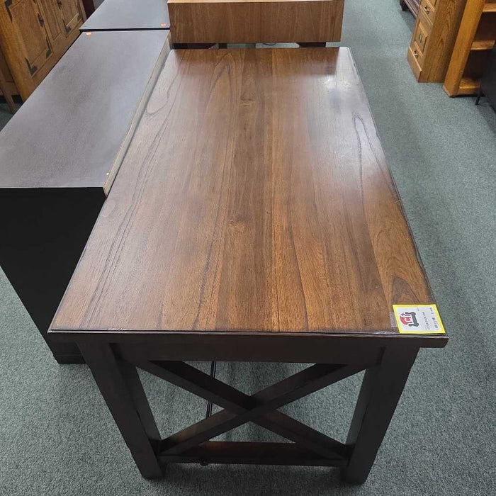 DESK BTK