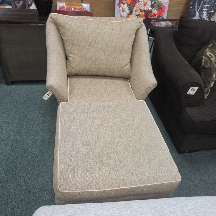 CHAISE LOUNGE BTK
