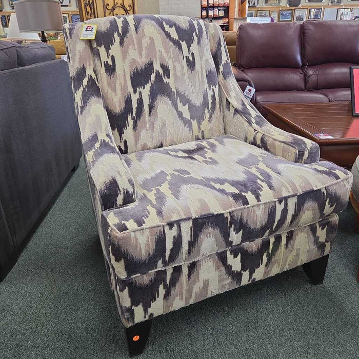ACCENT CHAIR BAH