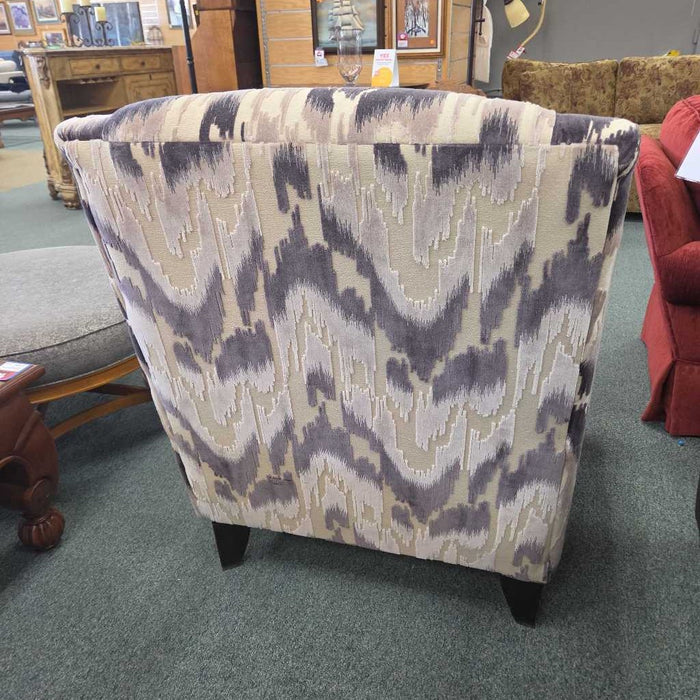ACCENT CHAIR BAH