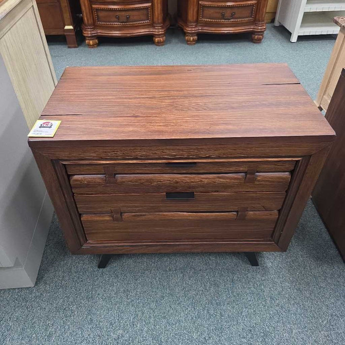 NIGHTSTAND BHC
