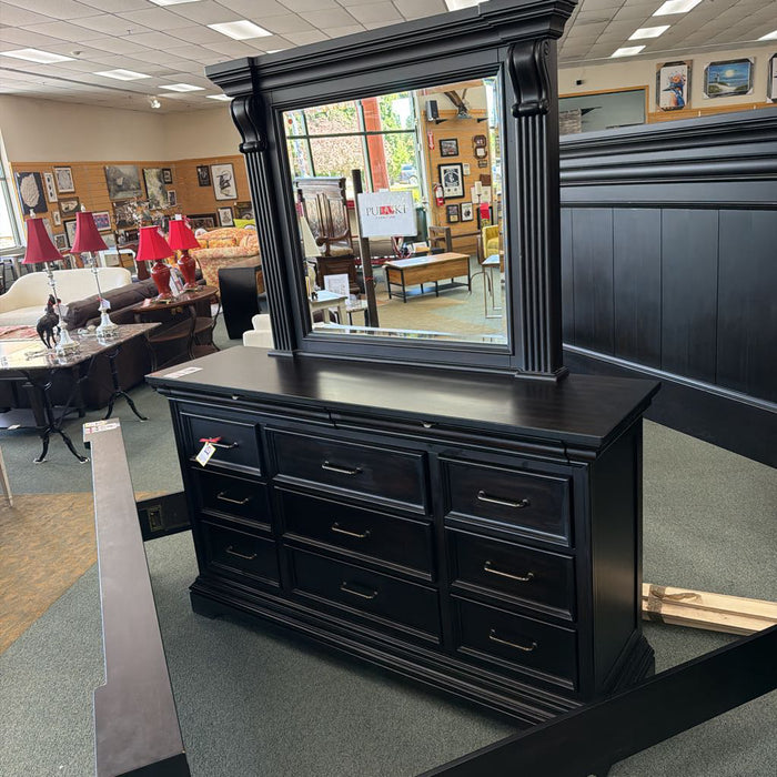 PULASKI CALDWELL DRESSER WITH MIRROR ATH