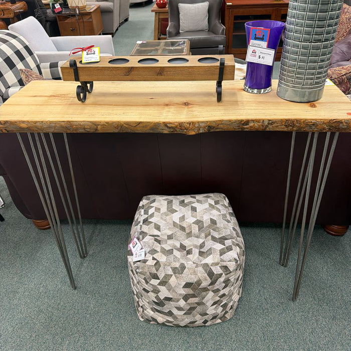 SOFA TABLE BKS