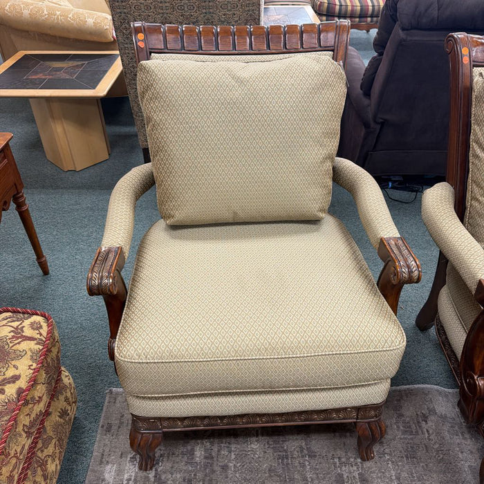 ACCENT CHAIR BAH