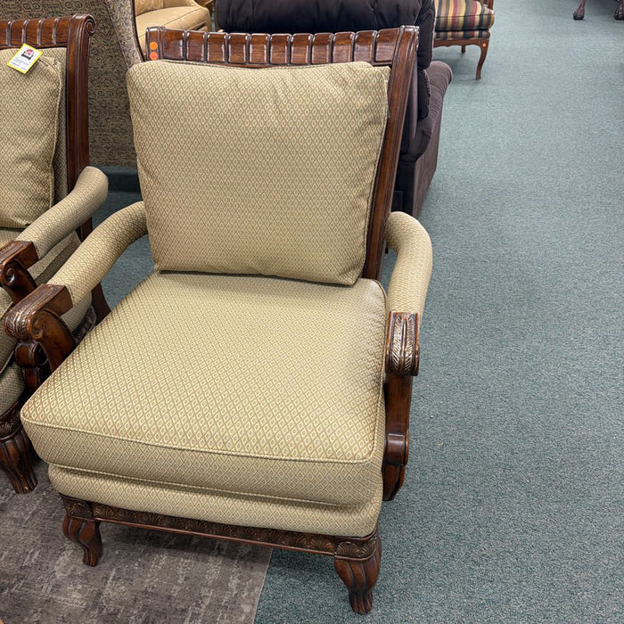 ACCENT CHAIR BAH