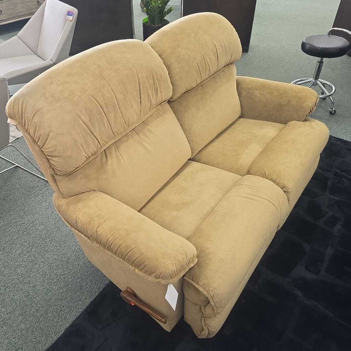 LAZBOY ROCKER RECLINING LOVESEAT LSH