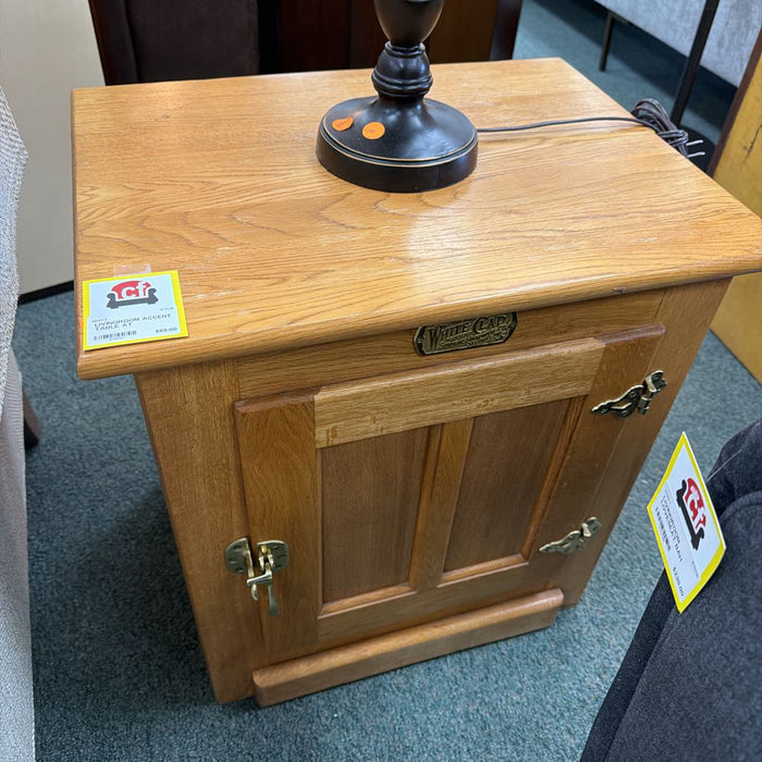 ACCENT TABLE AT