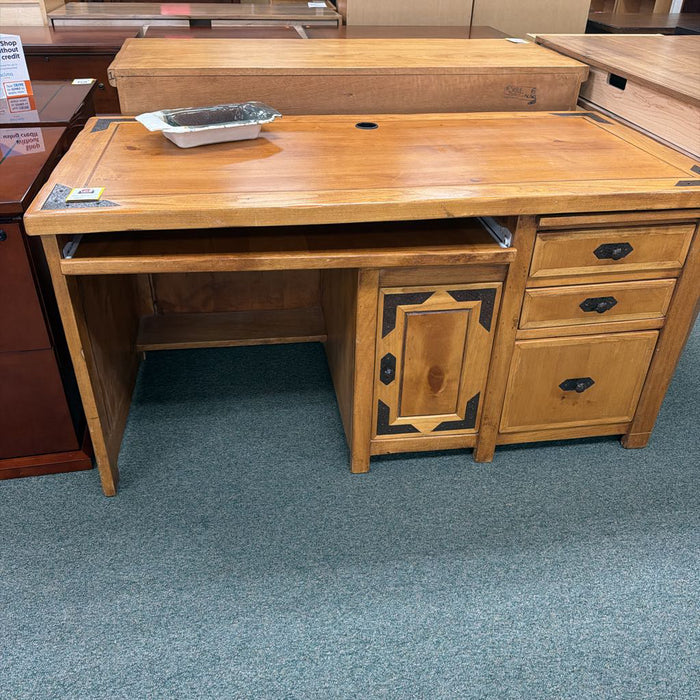 DESK BTK