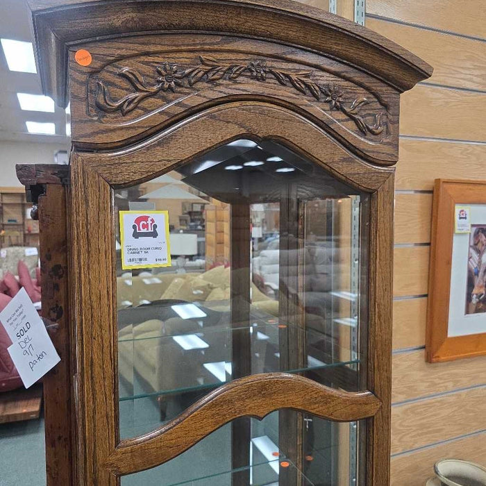 CURIO CABINET SK