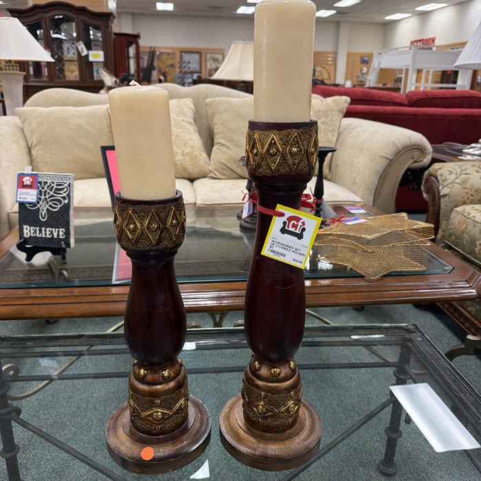 SET OF 2 CANDLE HOLDERS BT