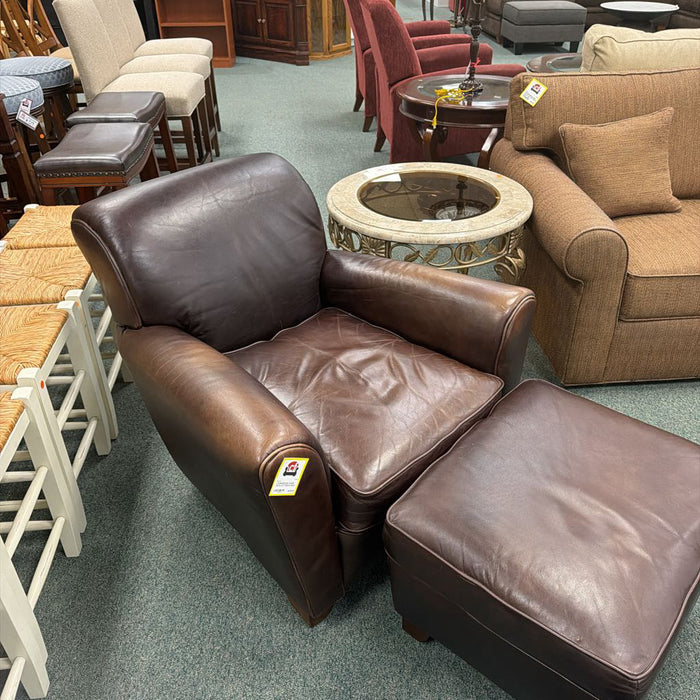 CHAIR WITH OTTOMAN BAH