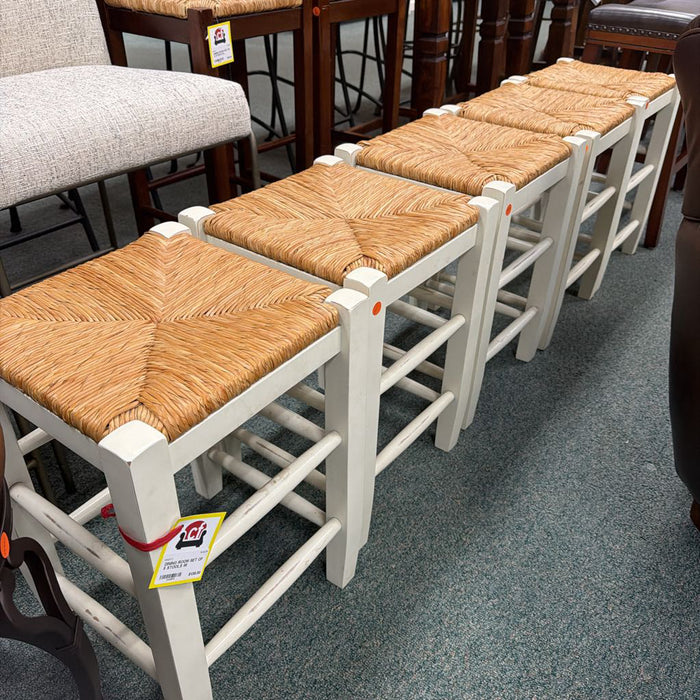 SET OF 5 STOOLS MI