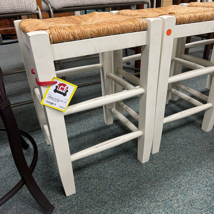 SET OF 5 STOOLS MI